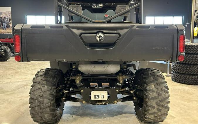 2018 Can-Am® Defender HD8