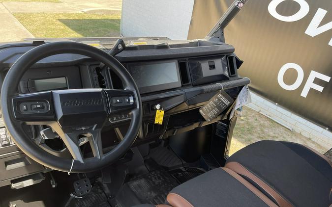 2026 Can-Am Defender MAX Lone Star HD11