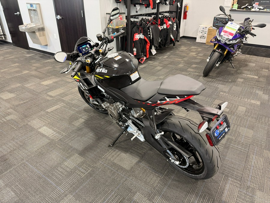 2027 Aprilia Tuono 660 Factory