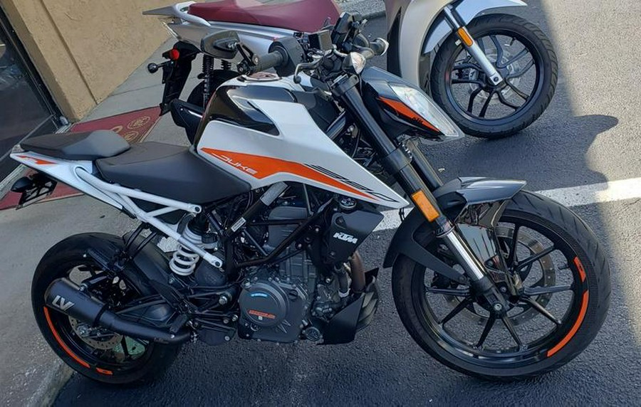 2022 KTM 390 Duke