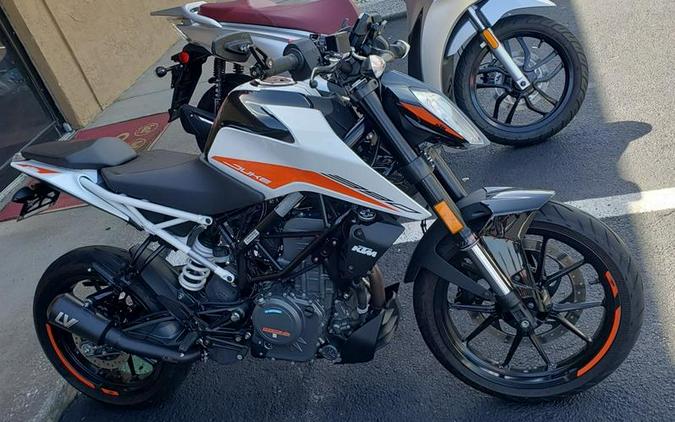 2022 KTM 390 Duke