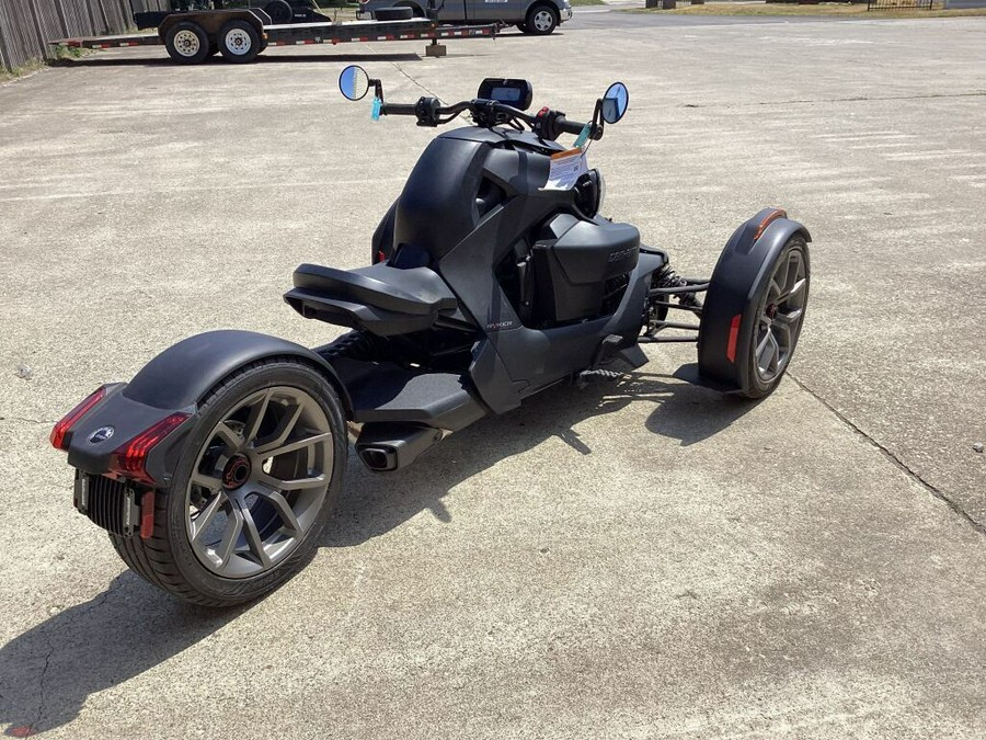 2023 Can-Am™ Ryker 900 ACET