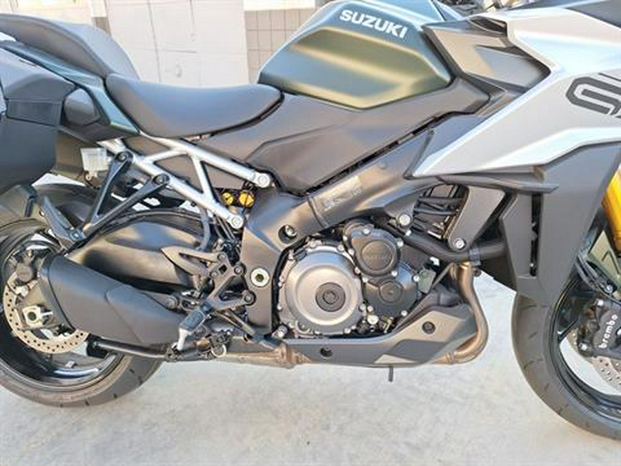 2024 Suzuki GSX-S1000GX+