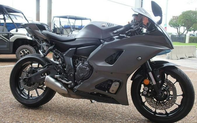 2024 Yamaha YZF-R7 R7