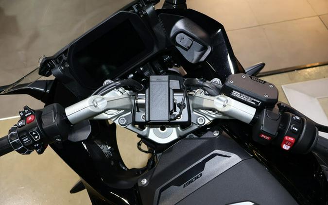 2026 BMW R 1300 RS Triple Black