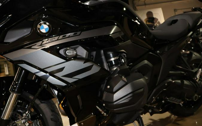 2026 BMW R 1300 RS Triple Black
