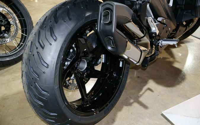 2026 BMW R 1300 RS Triple Black