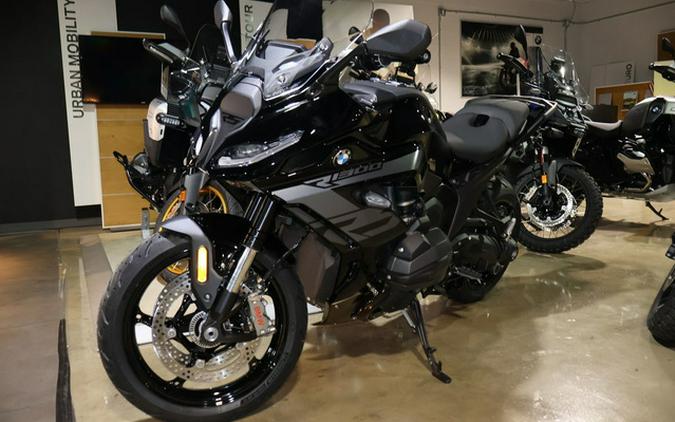 2026 BMW R 1300 RS Triple Black