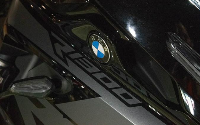 2026 BMW R 1300 RS Triple Black