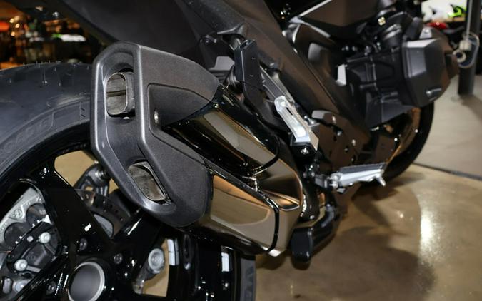 2026 BMW R 1300 RS Triple Black