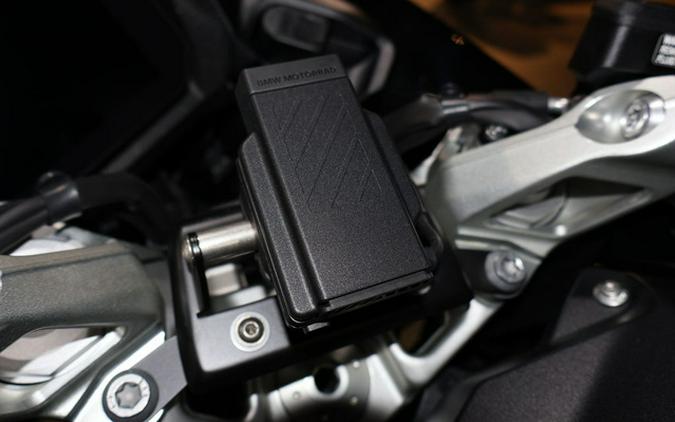 2026 BMW R 1300 RS Triple Black