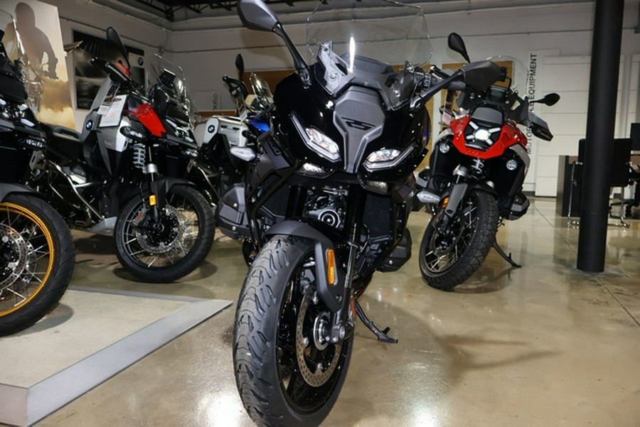 2026 BMW R 1300 RS Triple Black