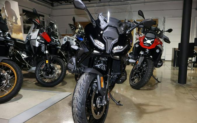 2026 BMW R 1300 RS Triple Black