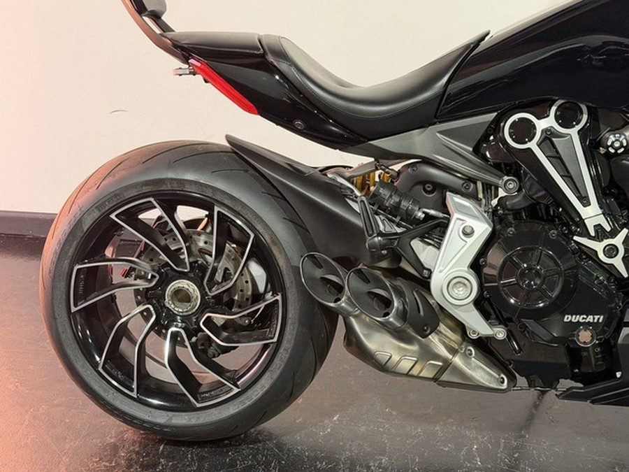2017 Ducati XDiavel S Thrilling Black Dark Stealth