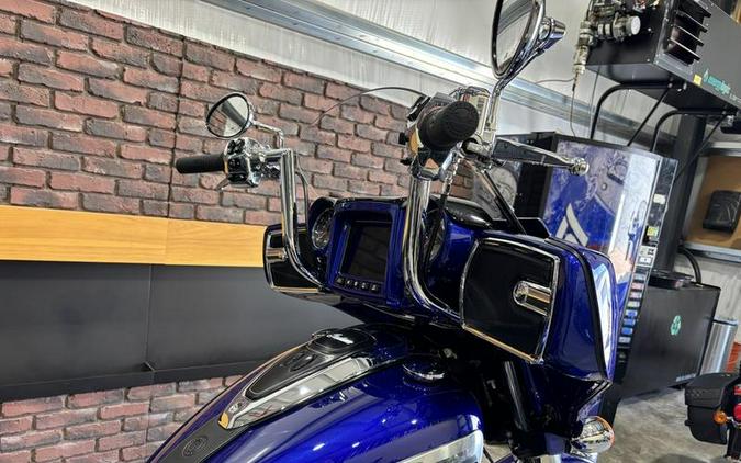 2024 Indian Motorcycle® Roadmaster® Limited Spirit Blue Metallic