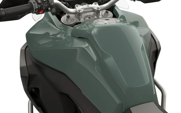 2027 BMW F 900 GS Adventure