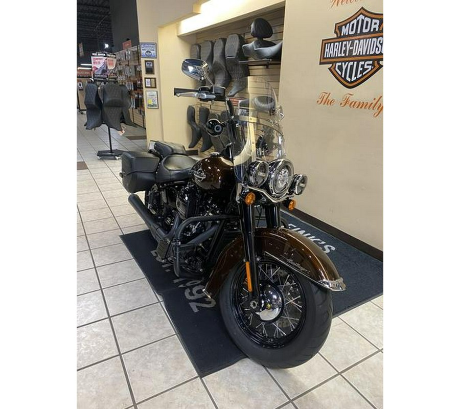 2019 Harley-Davidson® FLHC - Softail® Heritage Classic