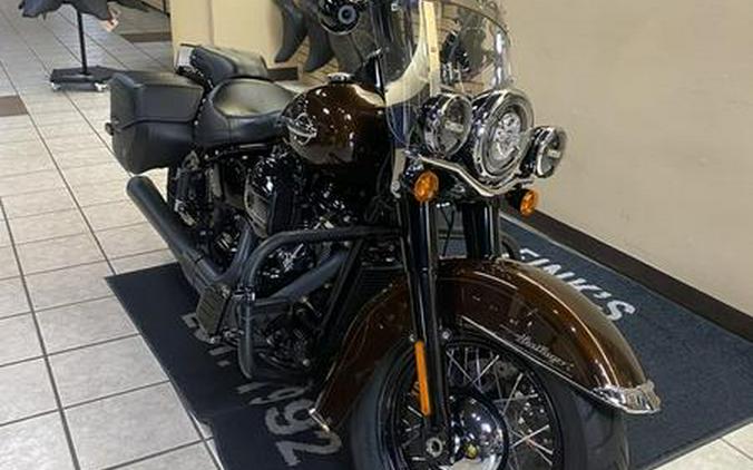 2019 Harley-Davidson® FLHC - Softail® Heritage Classic