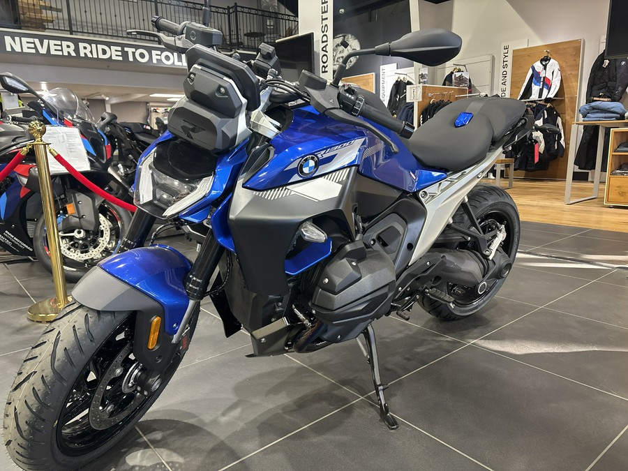 2026 BMW R 1300 R
