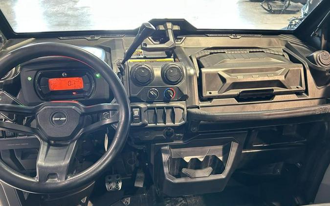 2021 Can-Am® Defender XT HD10