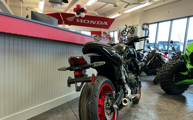2026 GSX-8TT - Suzuki