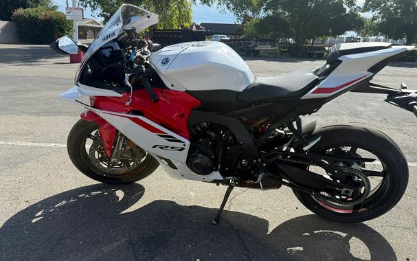 2025 Yamaha YZF-R9 CA