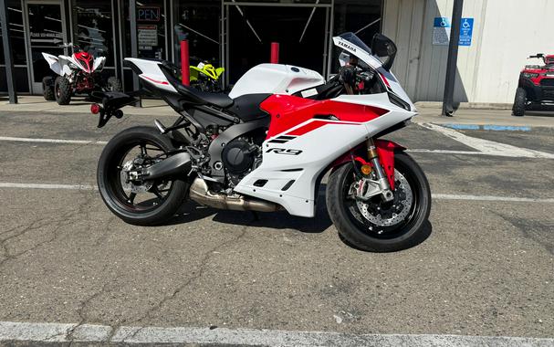2025 Yamaha YZF-R9 CA