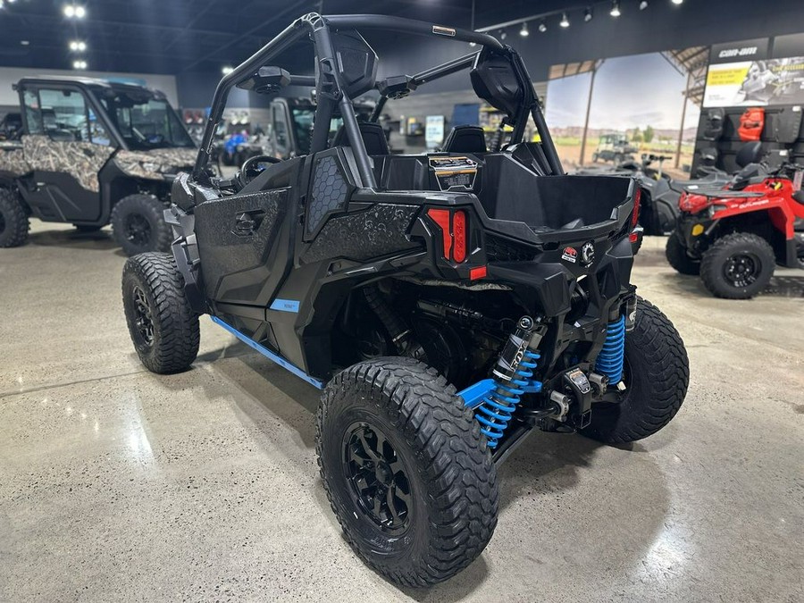 2019 Can-Am® Maverick™ Sport X RC 1000R