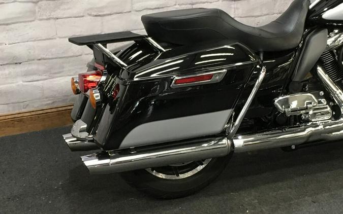 2021 Harley-Davidson Police Road King® Vivid Black/Brilliant Silver FLHP