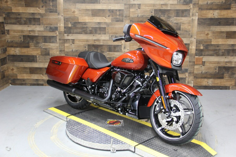 2024 Harley-Davidson Street Glide® Whiskey Fire - Black Finish