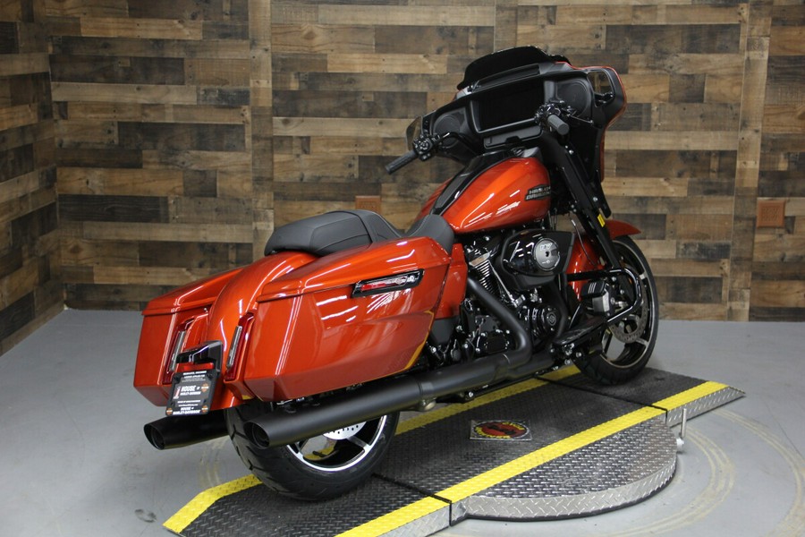 2024 Harley-Davidson Street Glide® Whiskey Fire - Black Finish