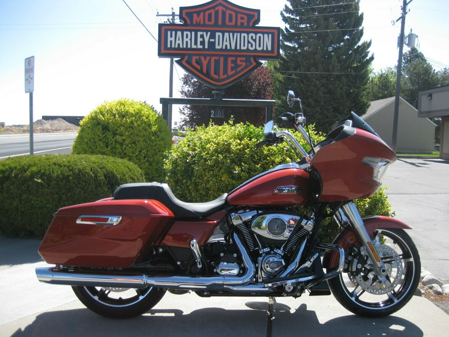 2024 Harley-Davidson Road Glide™ Whiskey Fire