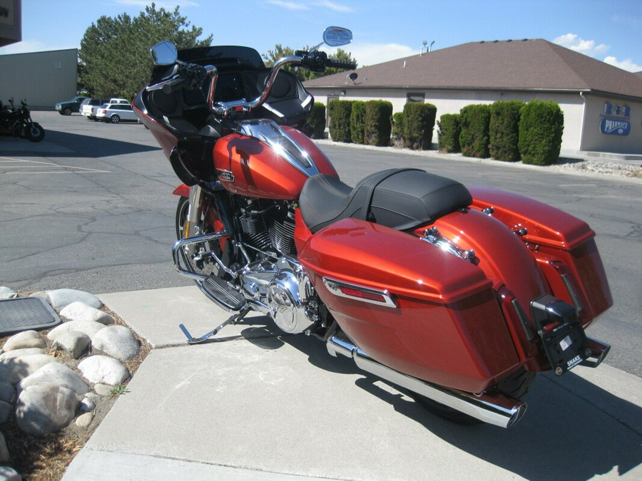 2024 Harley-Davidson Road Glide™ Whiskey Fire