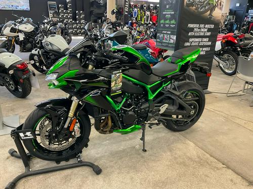 2021 Kawasaki Z H2 SE First Look Preview Photo Gallery