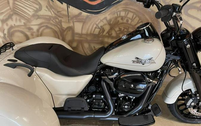 2023 Harley-Davidson® FLRT - Freewheeler®