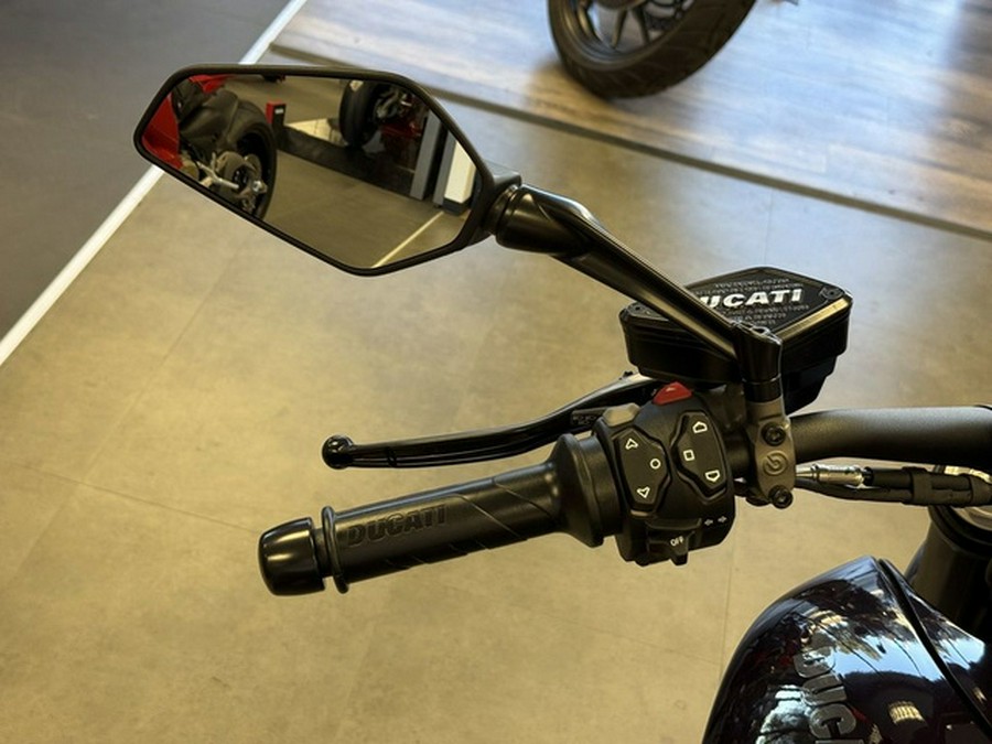 2026 Ducati XDiavel V4 Black Lava