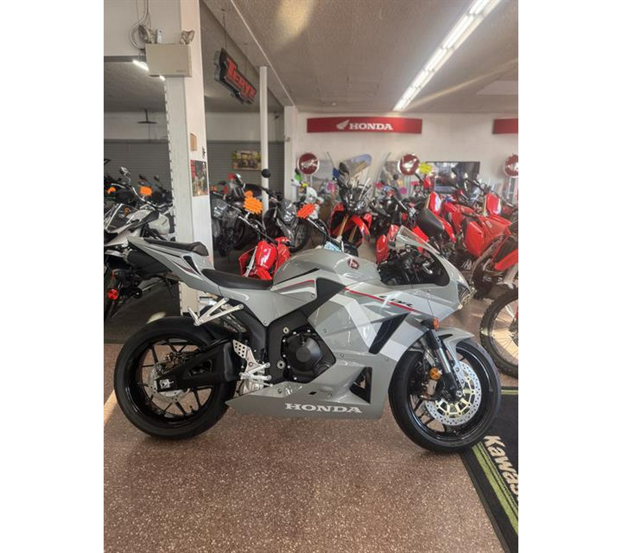 2026 Honda CBR600RR ABS