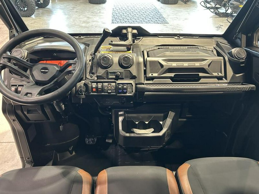 2025 Can-Am® Defender MAX Lone Star Cab HD10