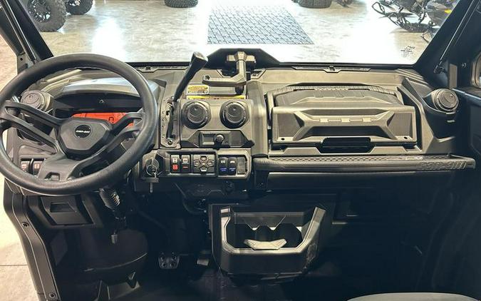 2025 Can-Am® Defender MAX Lone Star Cab HD10