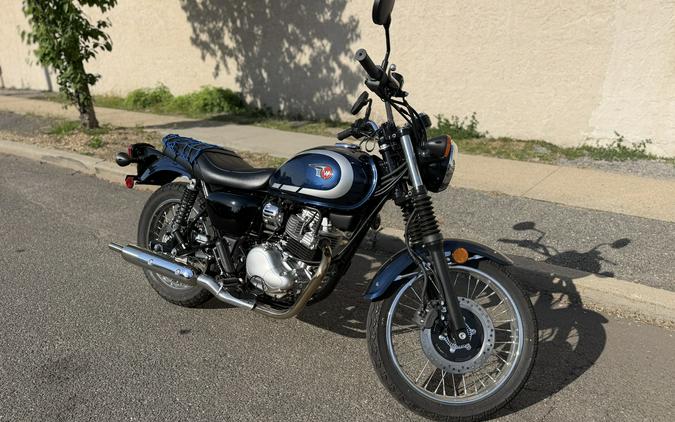 2025 Kawasaki W230 ABS