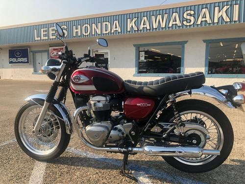 2020 Kawasaki W800 Review: Retro Motorcycle (14 Fast Facts)