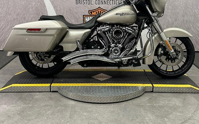 2018 FLHX Street Glide