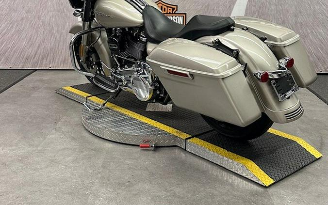 2018 FLHX Street Glide