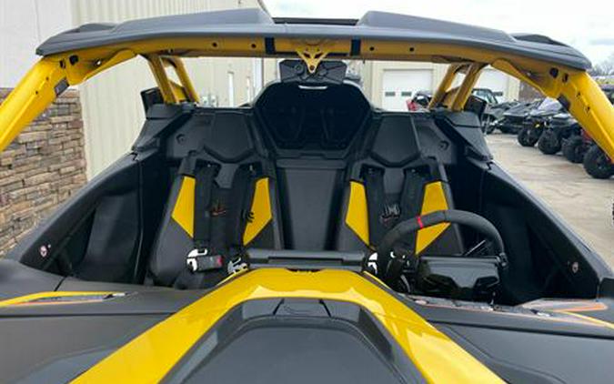 2024 Can-Am Maverick R X RS