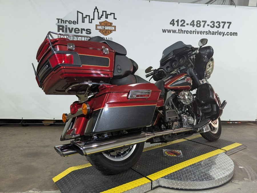 2007 Harley-Davidson Electra Glide® Ultra Classic® Two-Tone Fire Red and Vivid Black