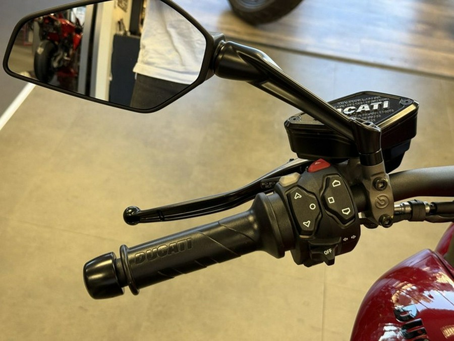 2026 Ducati XDiavel V4 Burning Red