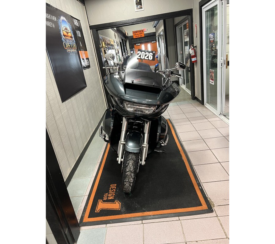 2026 Harley-Davidson® Road Glide Limited Iron Horse Metallic Chrome Trim