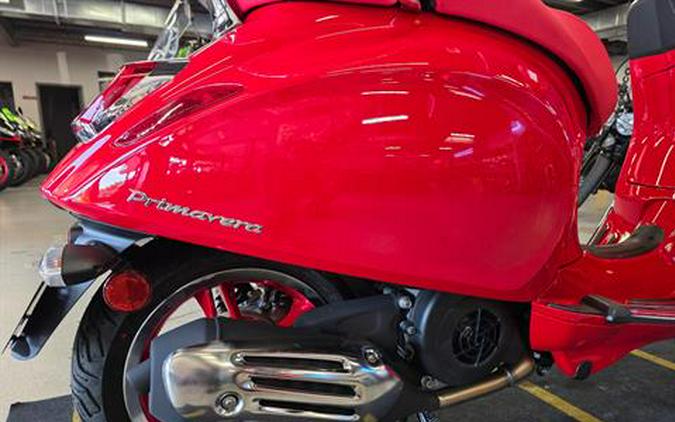 2025 Vespa Primavera 150 Red