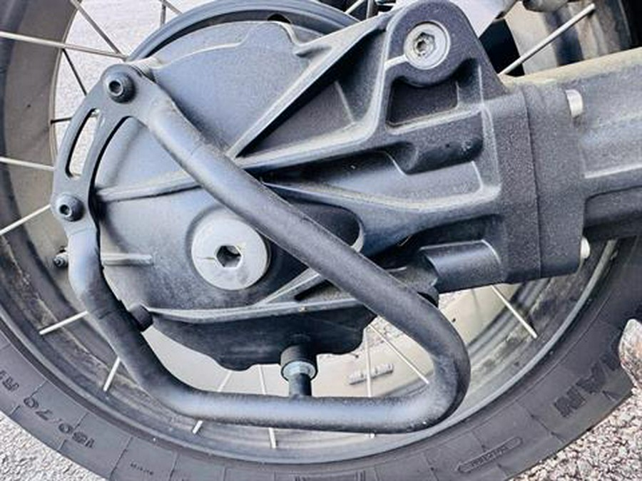2022 Moto Guzzi V85 TT