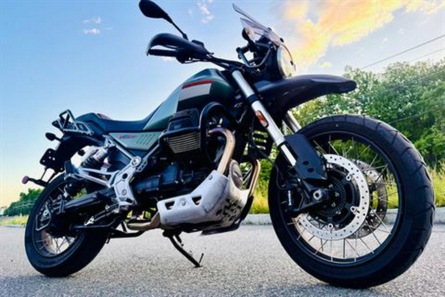 2022 Moto Guzzi V85 TT